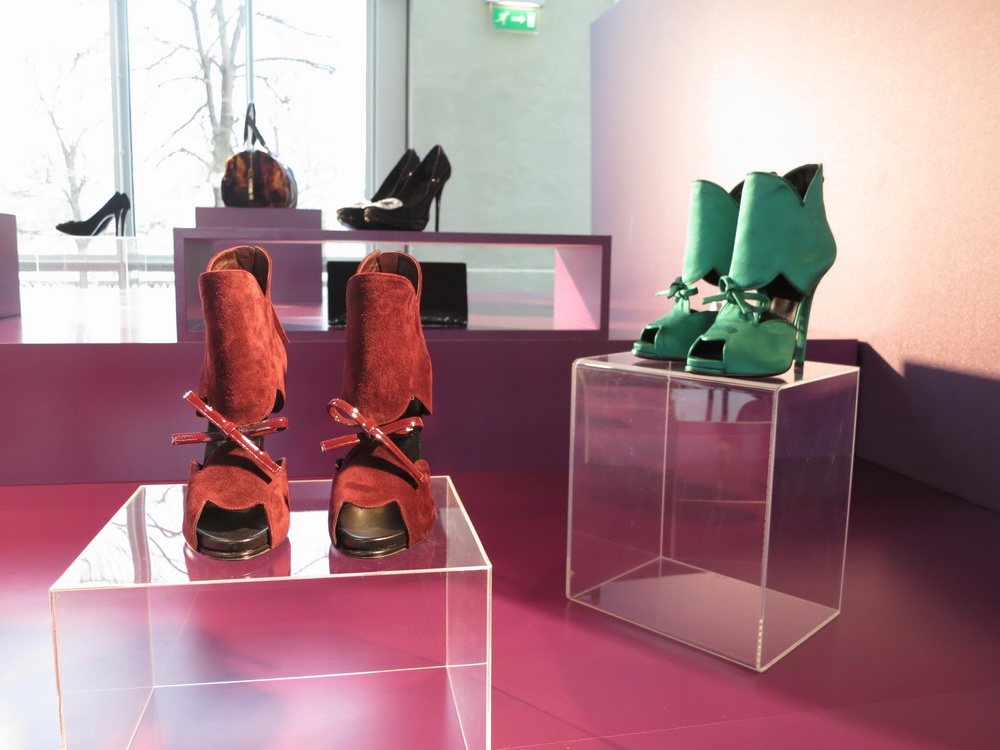 Roger Vivier ReseeDƬ