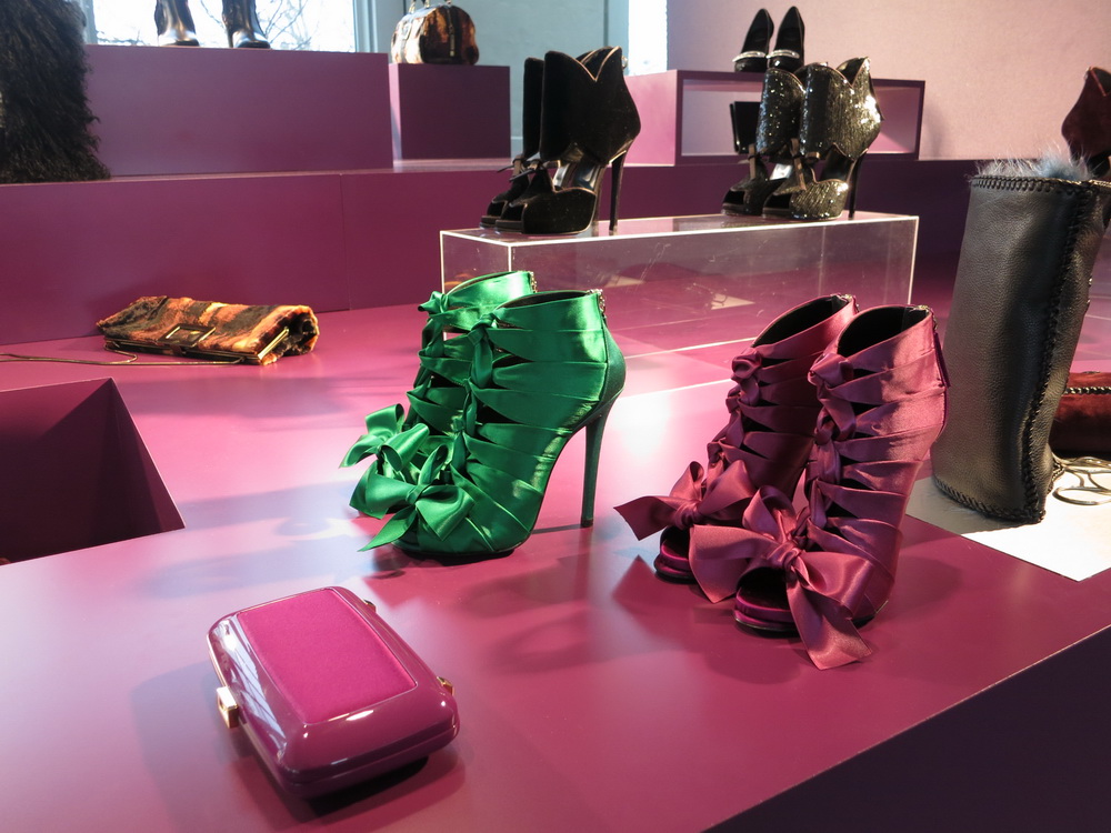 Roger Vivier ReseeDƬ