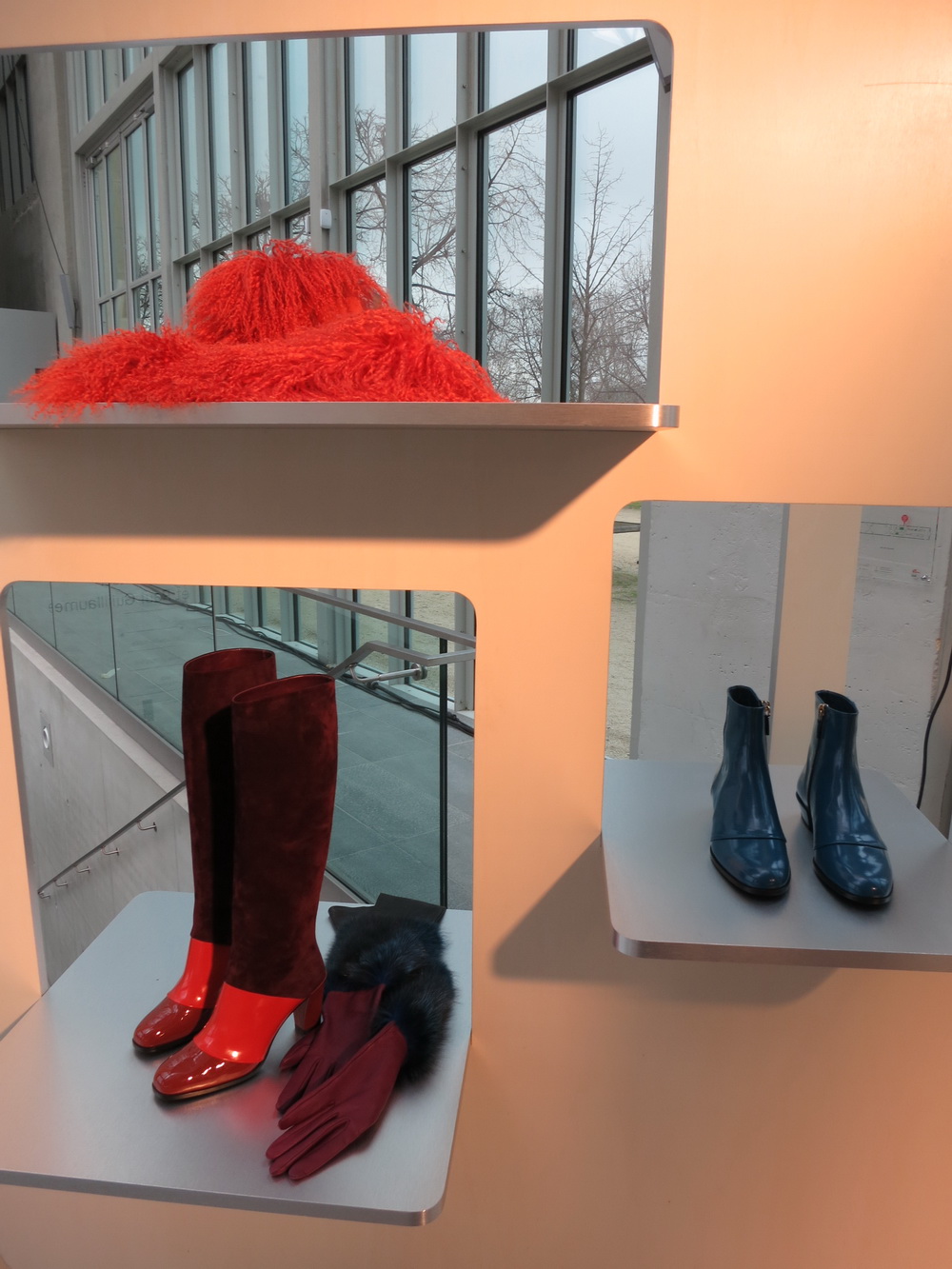 Roger Vivier ReseeDƬ