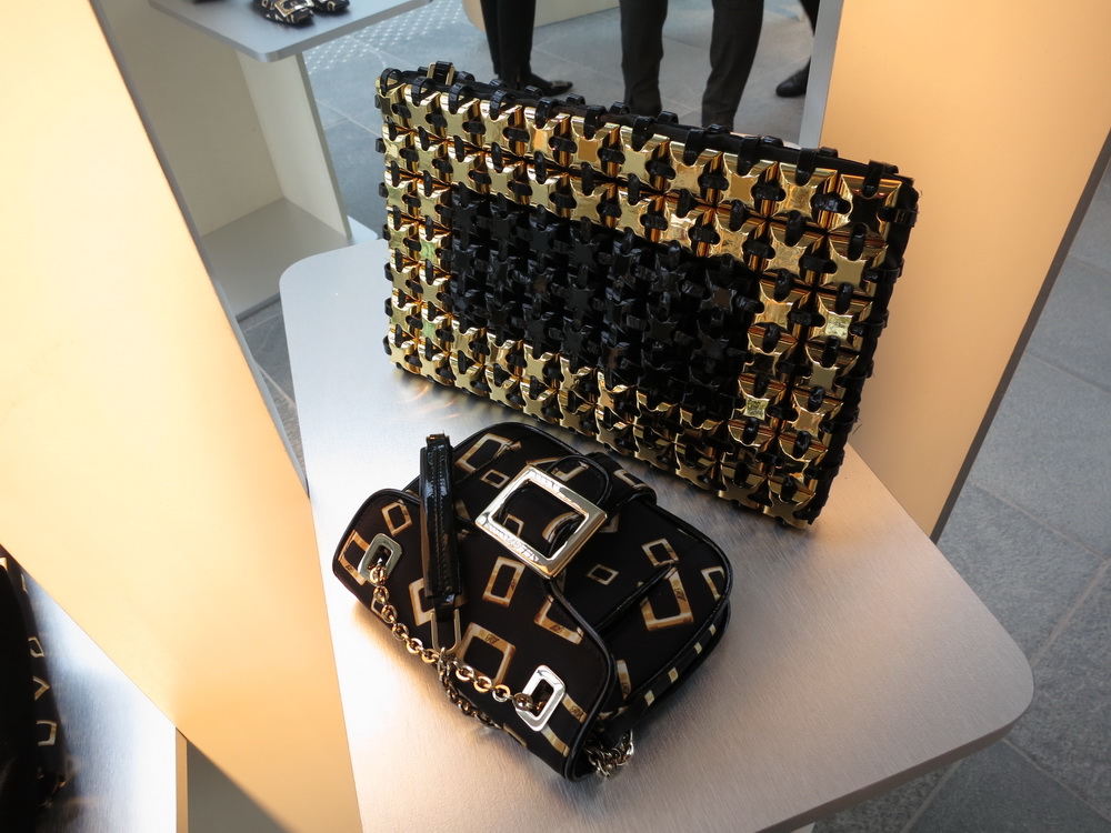 Roger Vivier ReseeDƬ