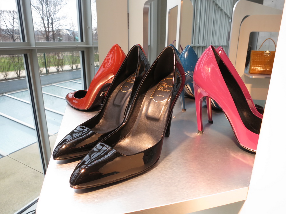 Roger Vivier ReseeDƬ