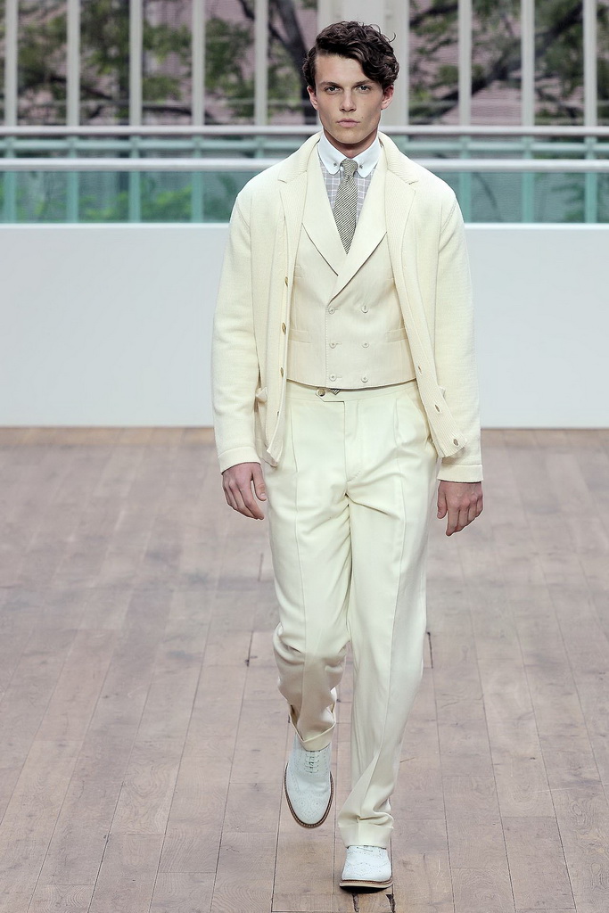 Hackett London 13bDƬ