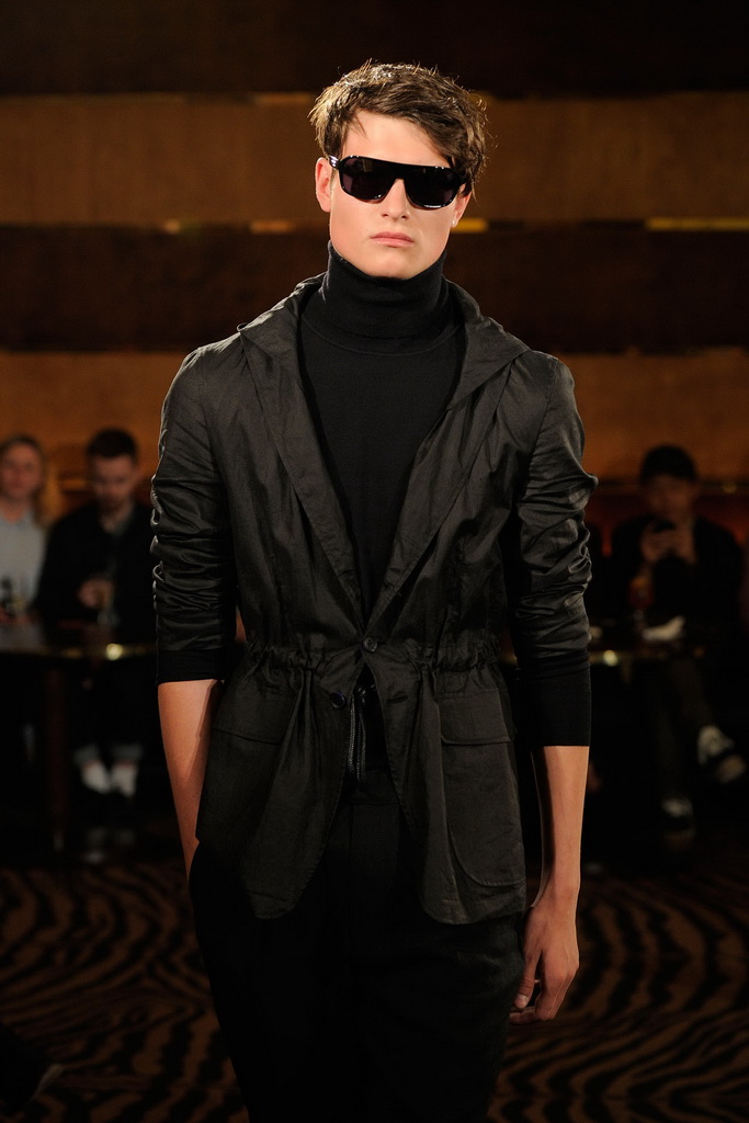 Joseph Abboud 13bDƬ