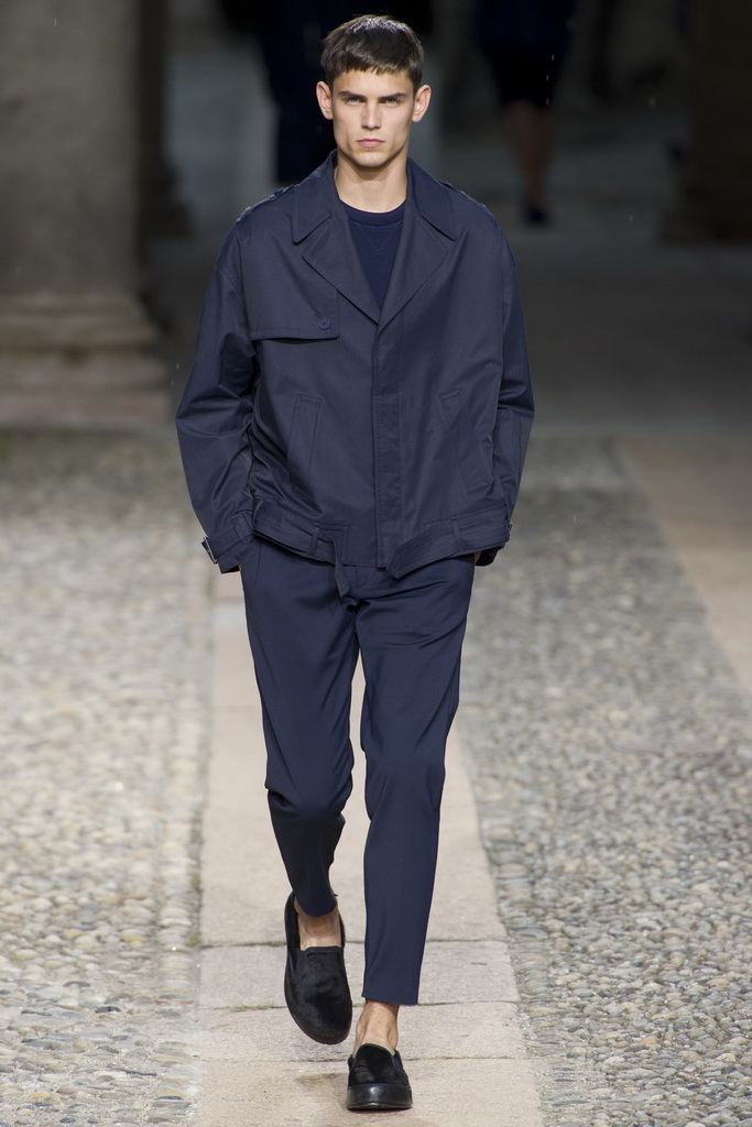 Neil Barrett 13bDƬ