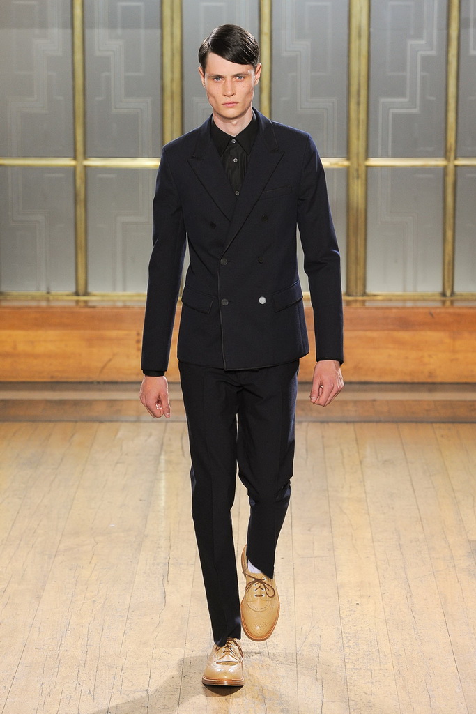 Nicole Farhi 13bDƬ