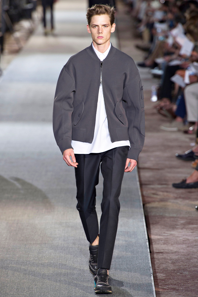 Valentino 13bDƬ