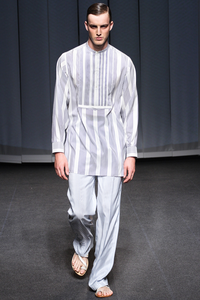 Etro 13bDƬ