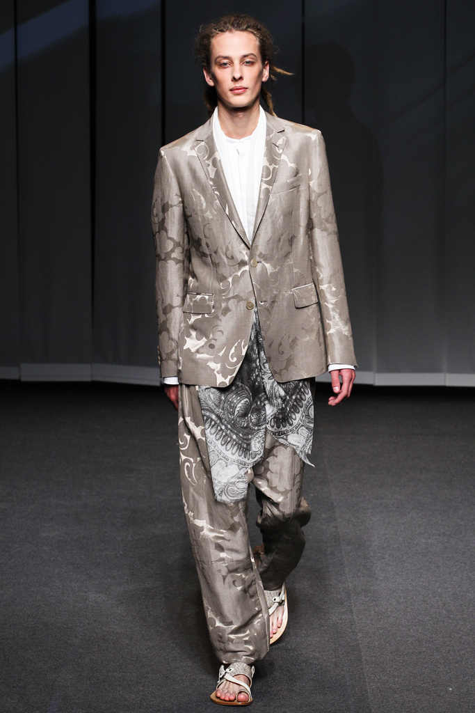Etro 13bDƬ