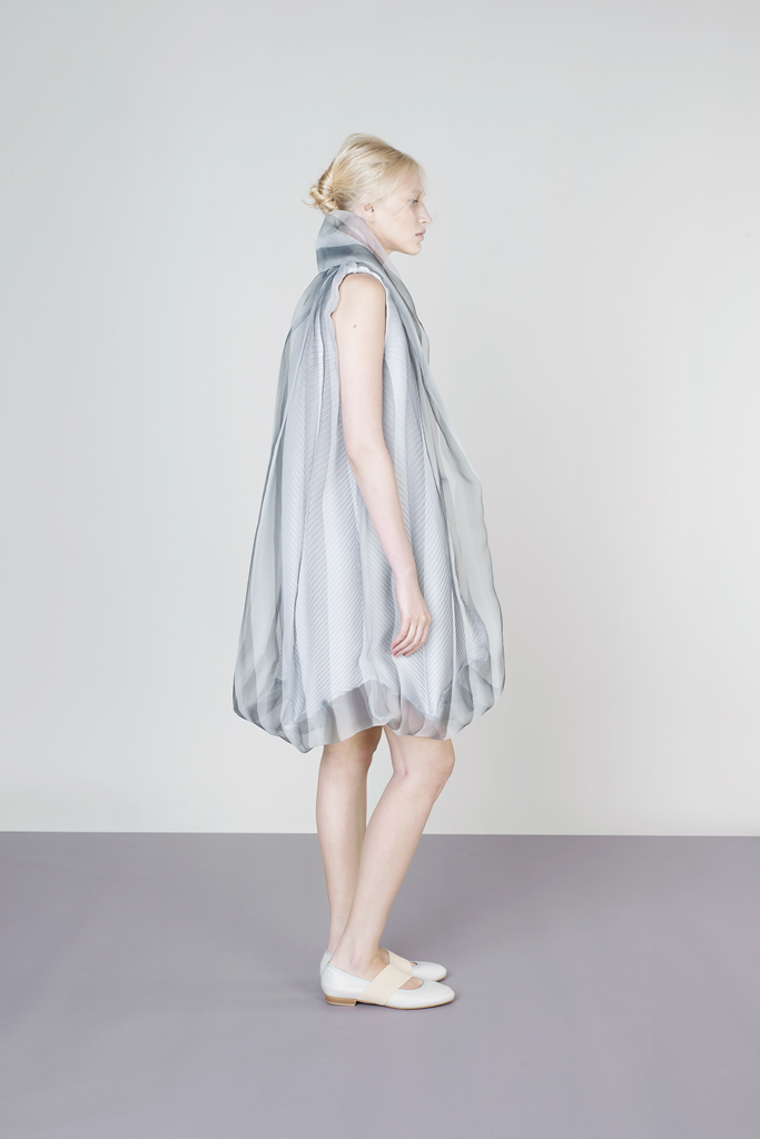 Issey Miyake 13紺DƬ