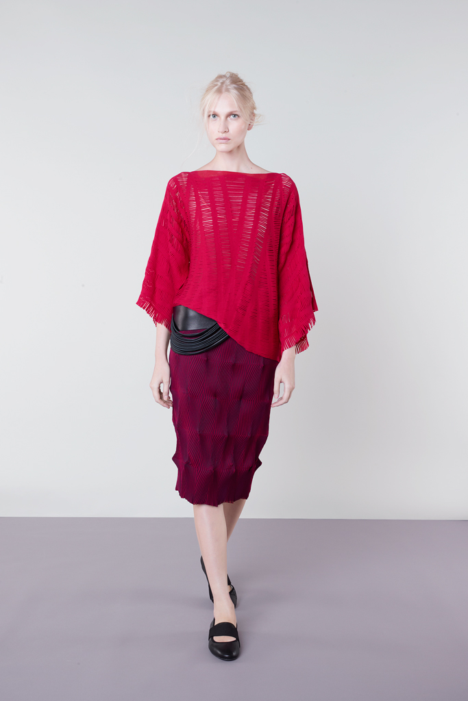 Issey Miyake 13紺DƬ