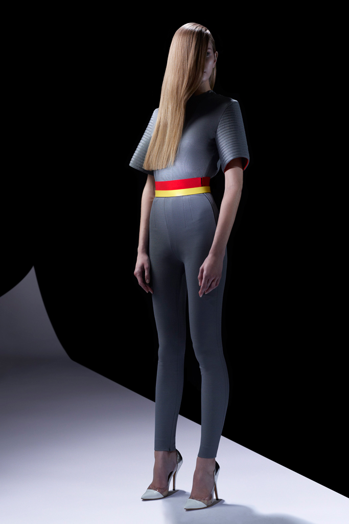 Mugler 13紺DƬ