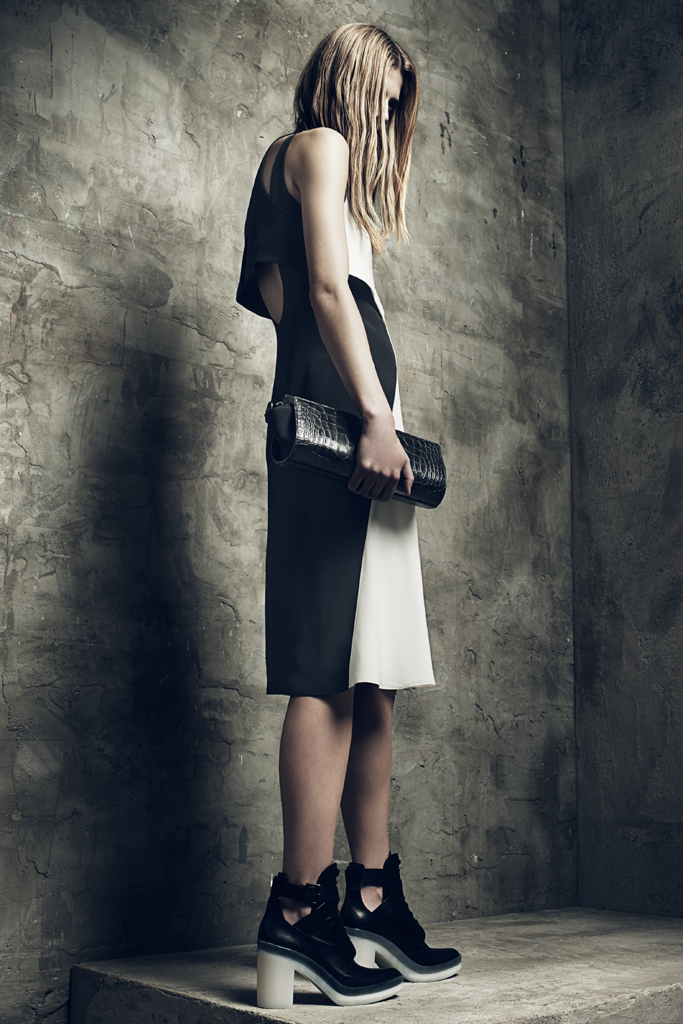 Alexander Wang 13紺DƬ