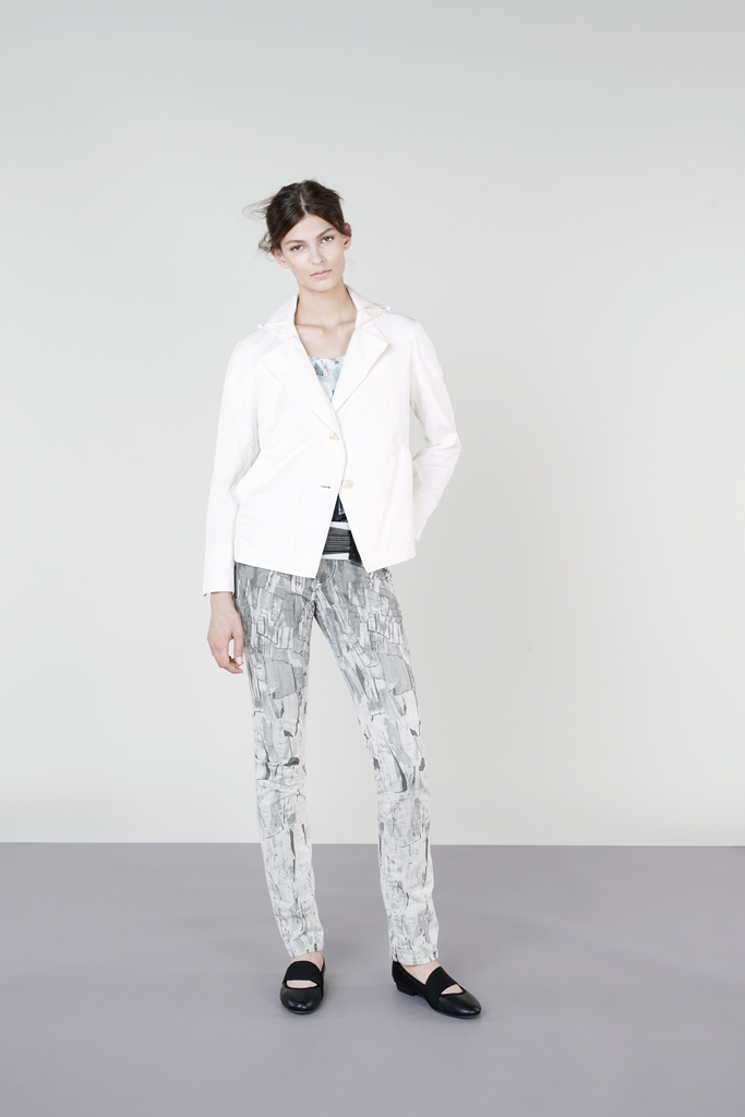 Issey Miyake 13紺DƬ