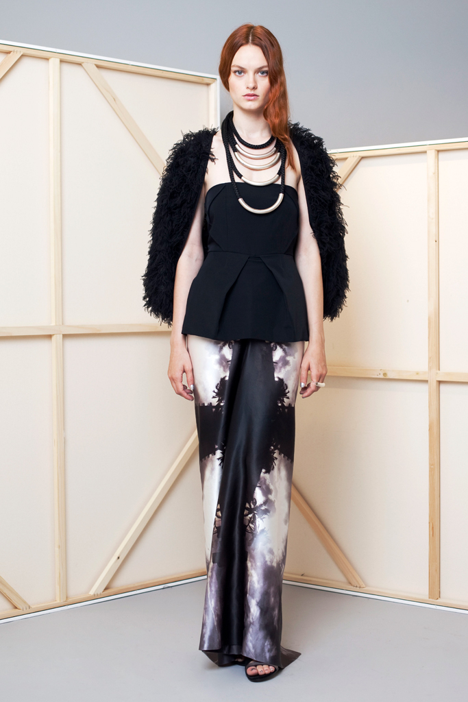 Zero + Maria Cornejo 13紺DƬ