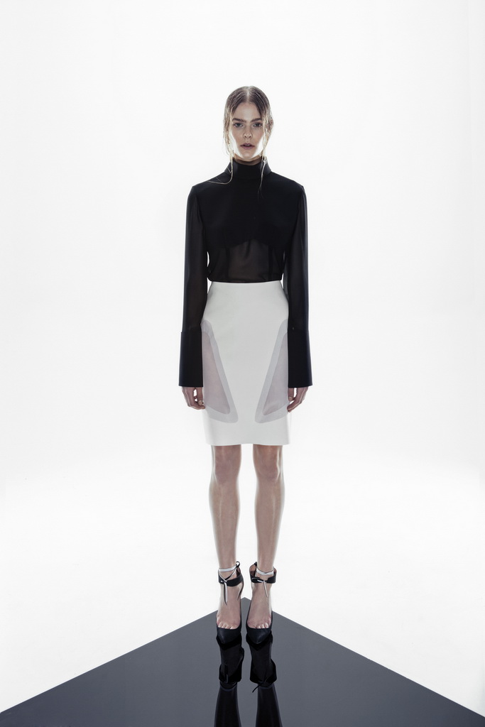 Dion Lee 13紺DƬ