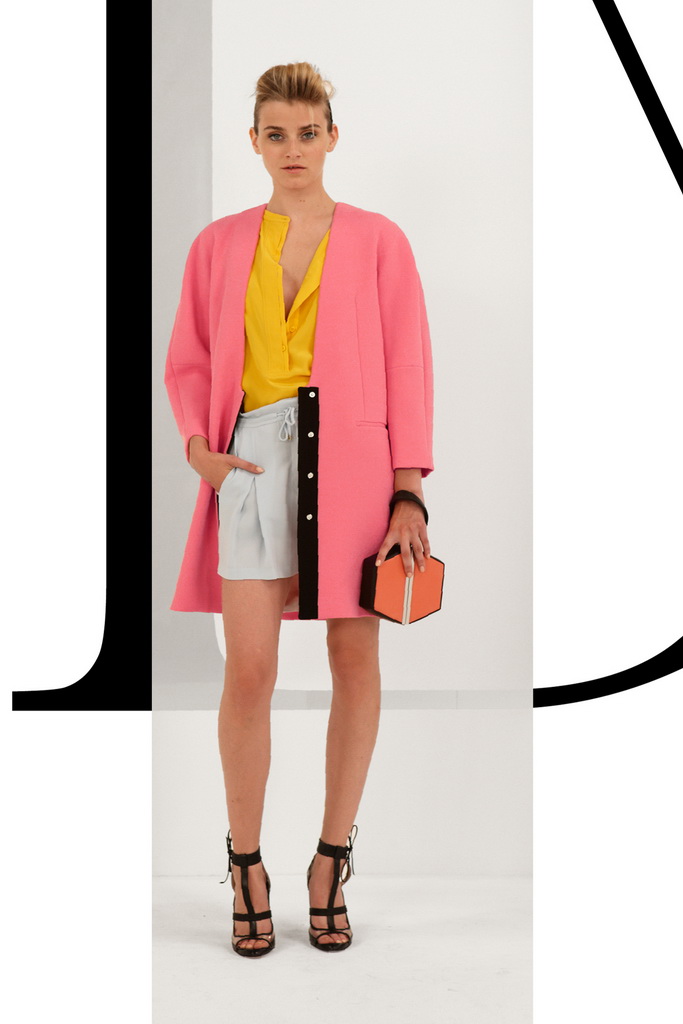 DVF 13紺DƬ