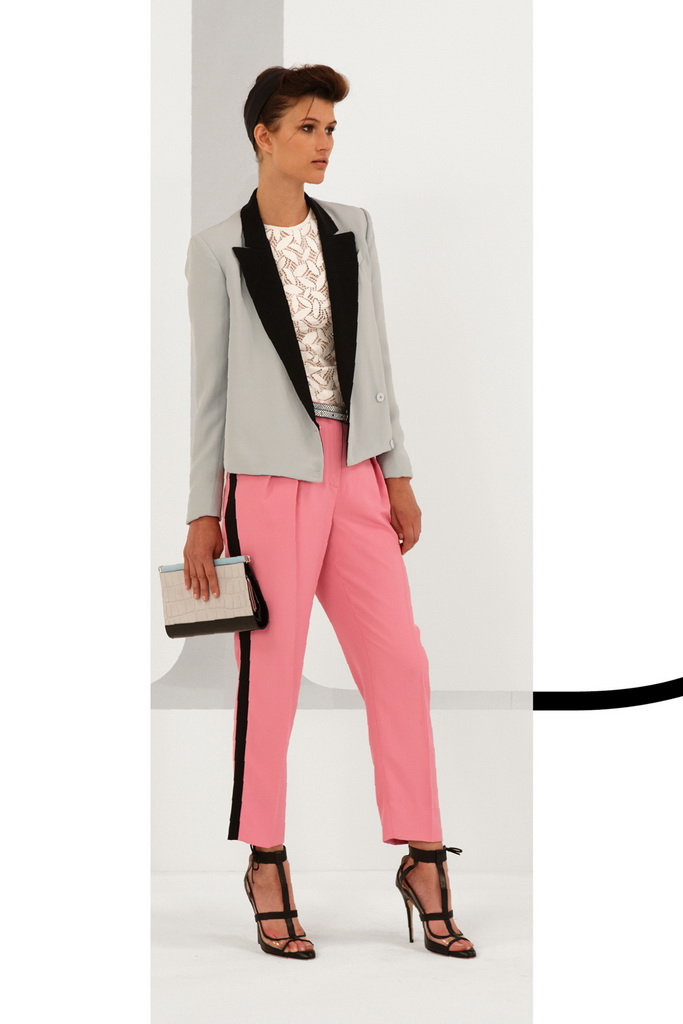 DVF 13紺DƬ