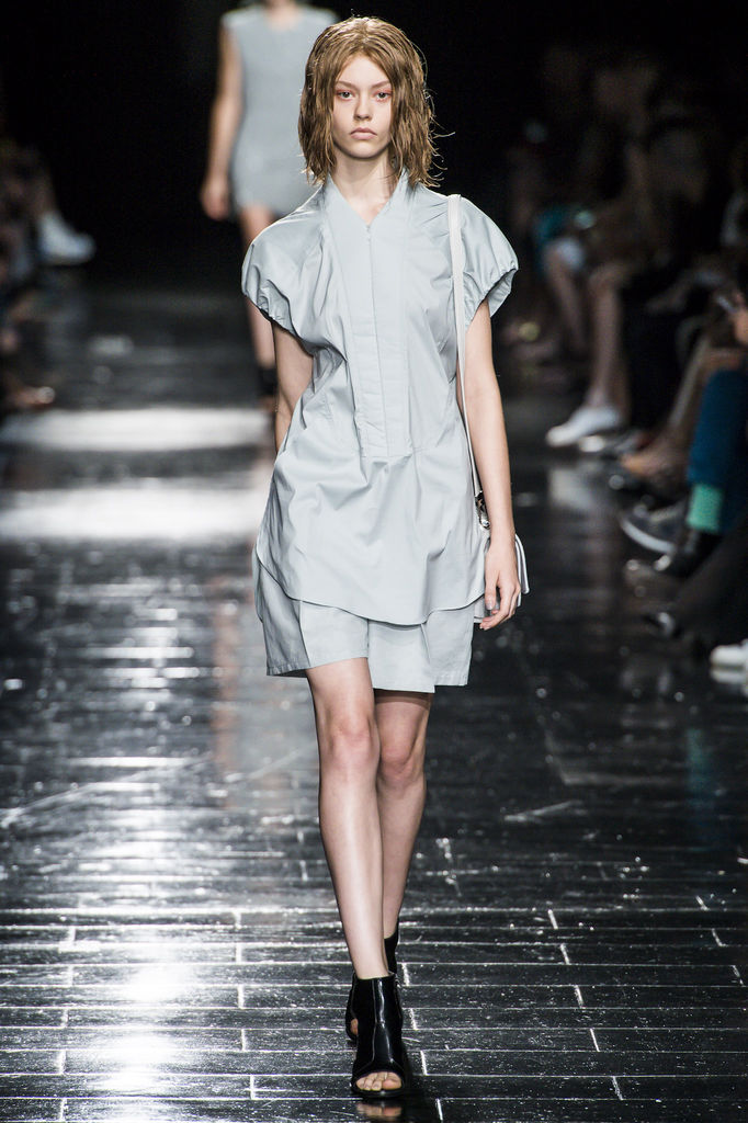 Theyskens Theory 2013(chng)DƬ