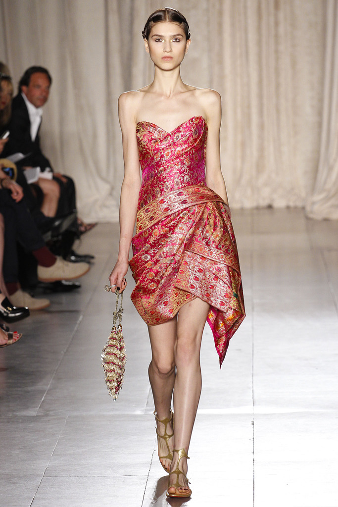 Marchesa 2013DƬ