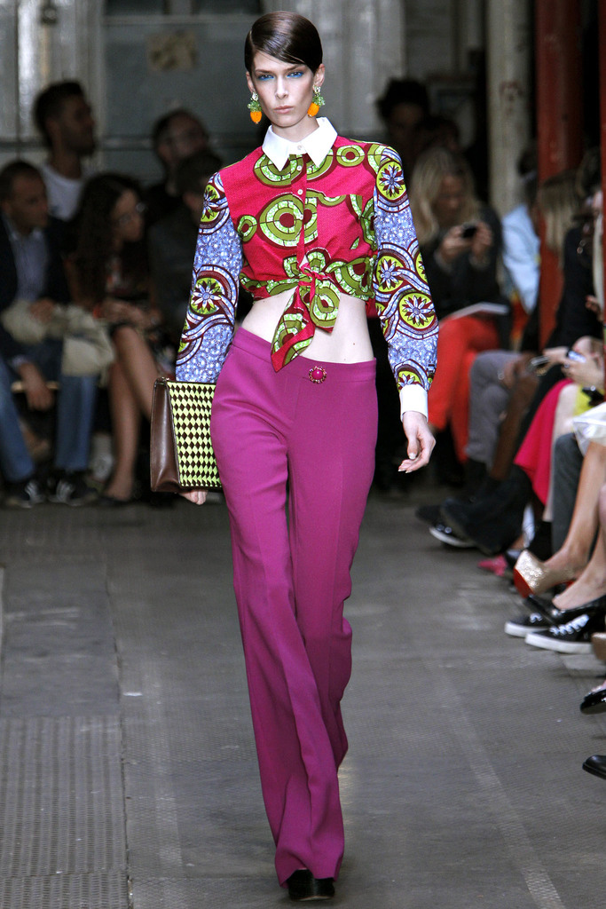 Moschino Cheap And Chic 2013DƬ