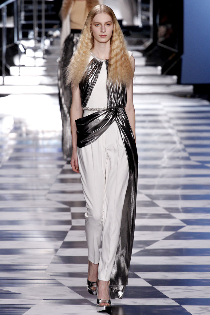 Viktor & Rolf 2013DƬ