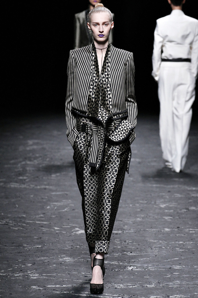 Haider Ackermann 2013DƬ