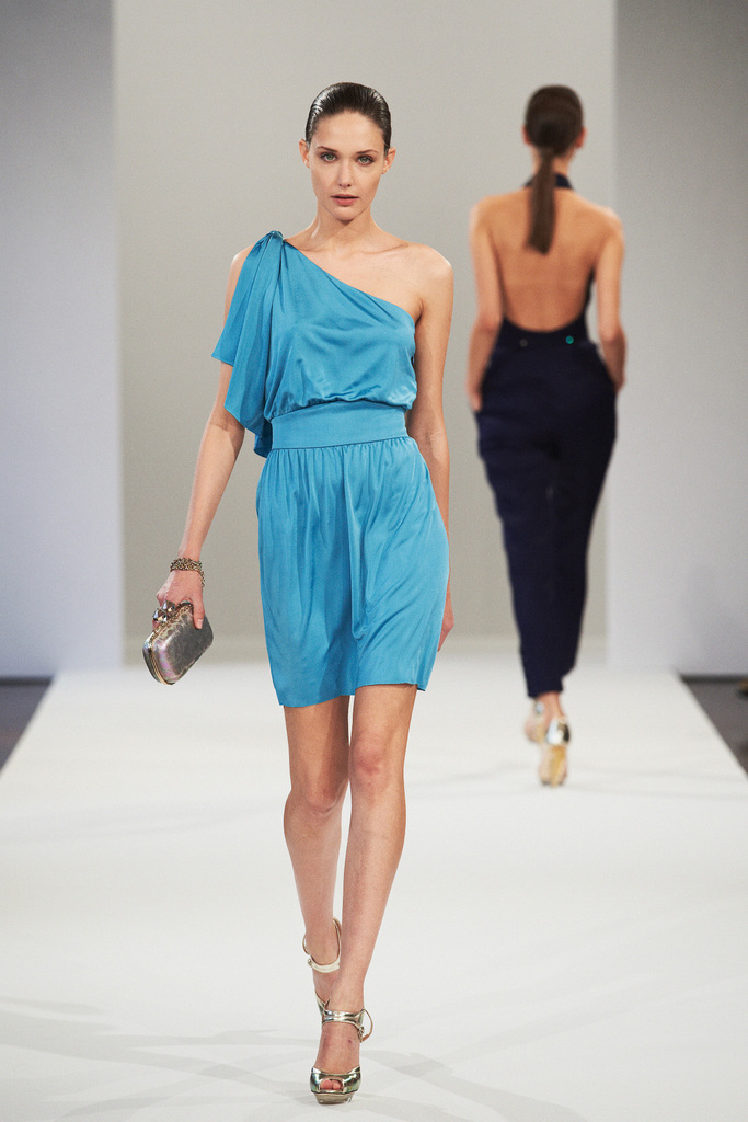 Azzaro 2013DƬ