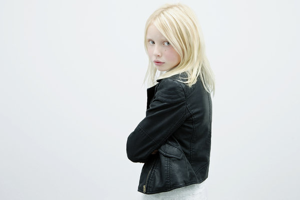 ZARA 8ͯb LookbookDƬ