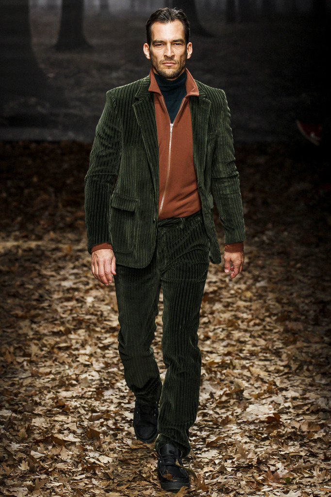 Trussardi 2013ﶬbDDƬ