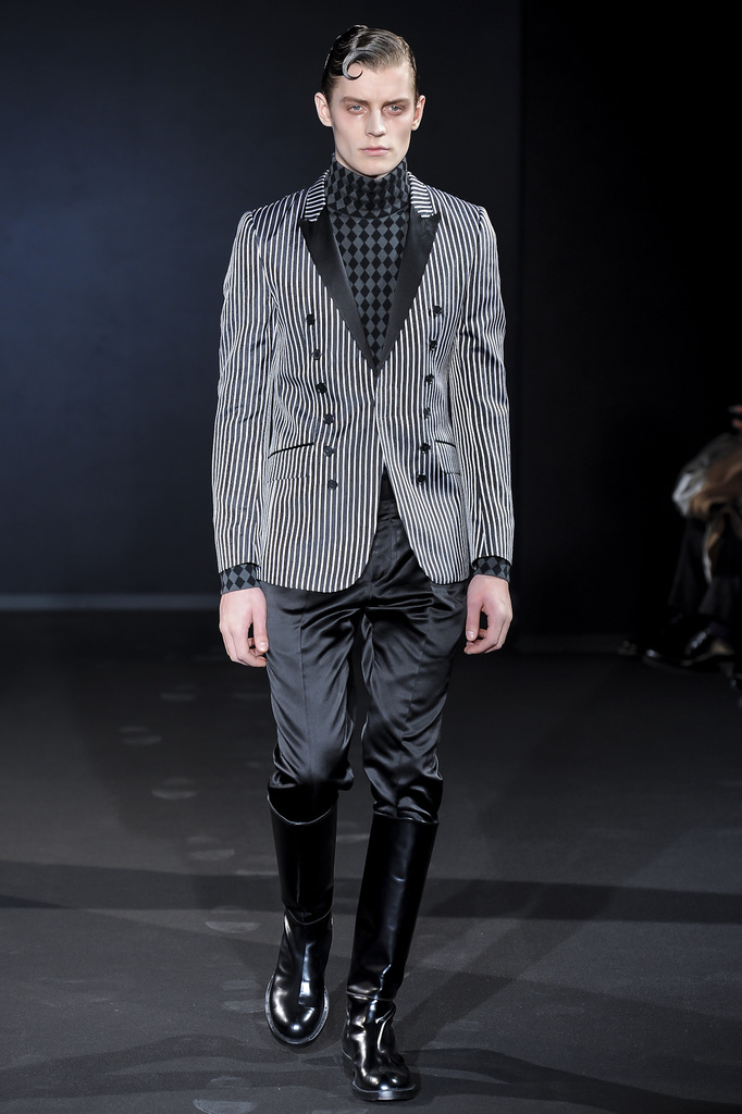 Les Hommes 2013ﶬbDDƬ