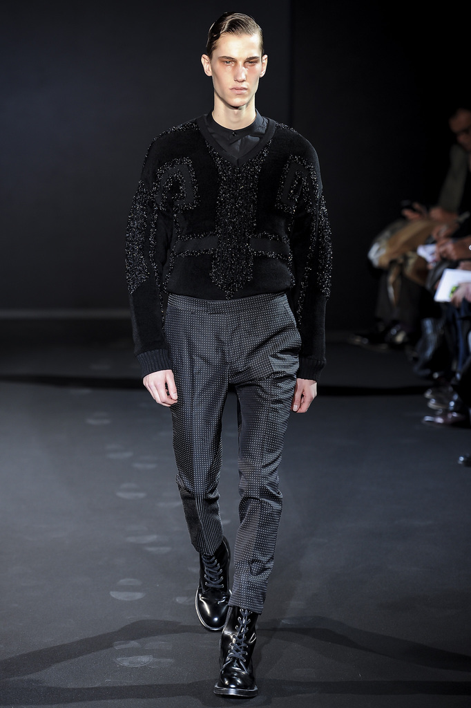 Les Hommes 2013ﶬbDDƬ