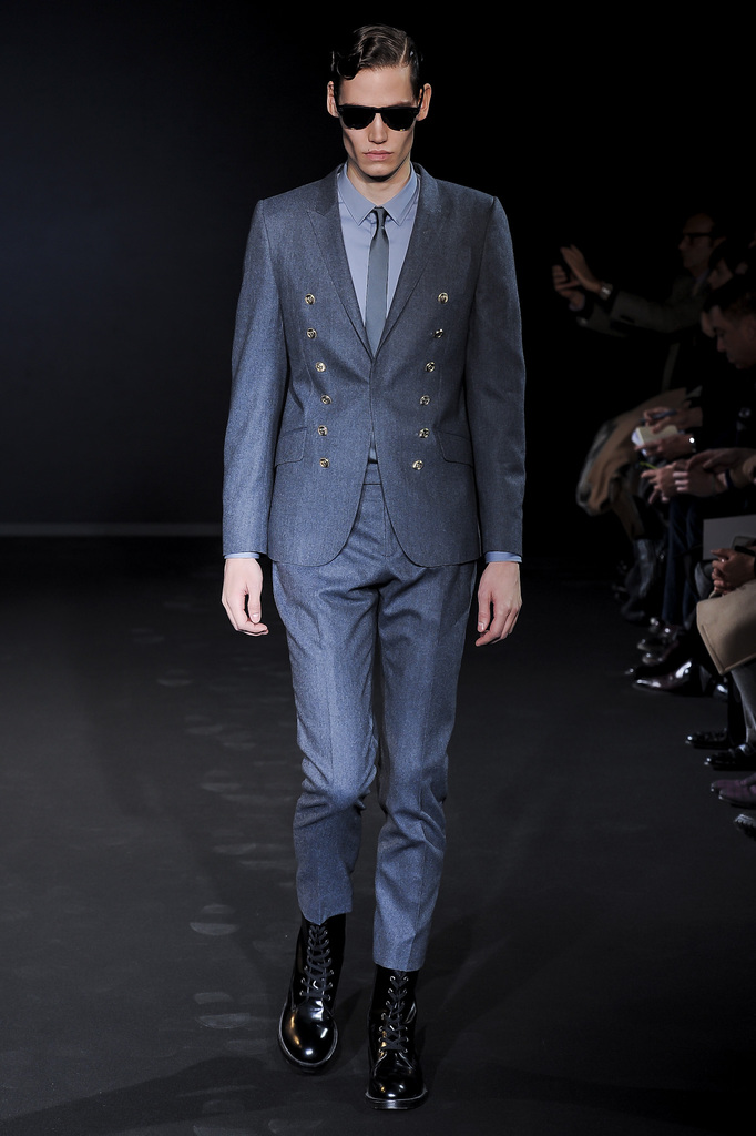 Les Hommes 2013ﶬbDDƬ