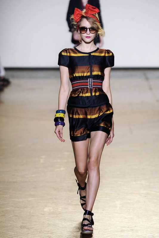 Marc by Marc Jacobs 10ĸDƬ