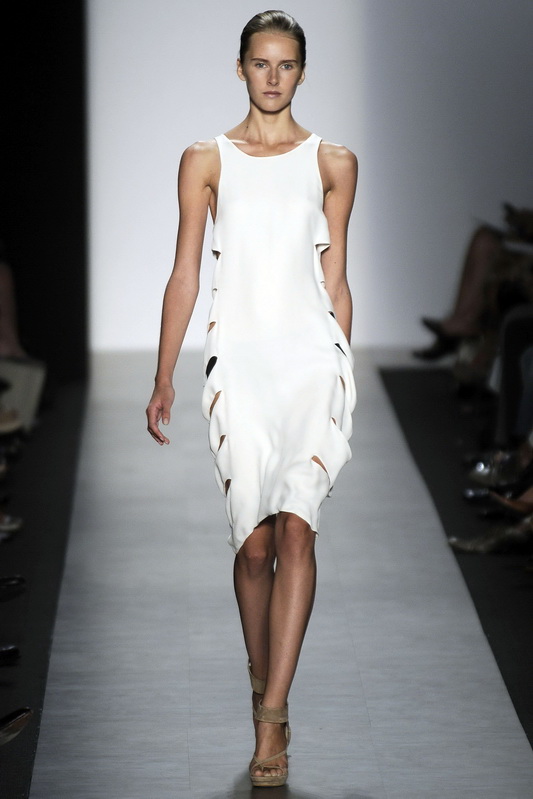 Max Azria Collection 10春夏
