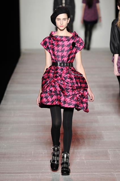 Marc by Marc Jacobs 08ﶬDƬ