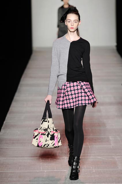 Marc by Marc Jacobs 08ﶬDƬ