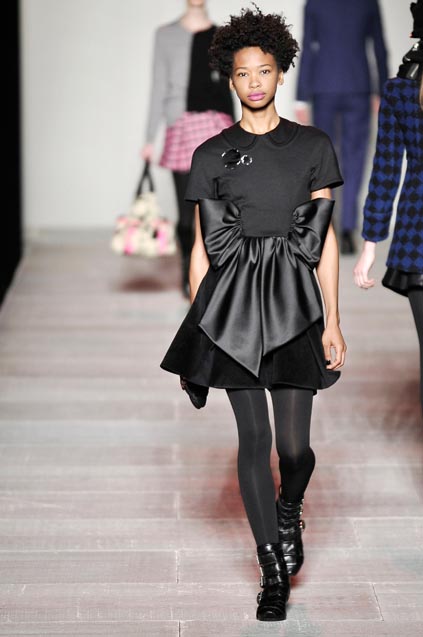 Marc by Marc Jacobs 08ﶬDƬ