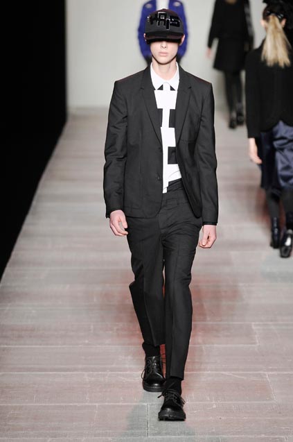 Marc by Marc Jacobs 08ﶬDƬ