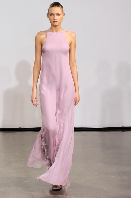 Halston 08ﶬDƬ