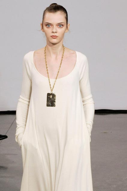 Halston 08ﶬDƬ