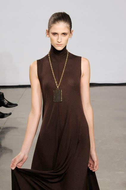 Halston 08ﶬDƬ