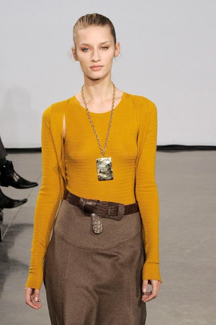 Halston 08ﶬDƬ