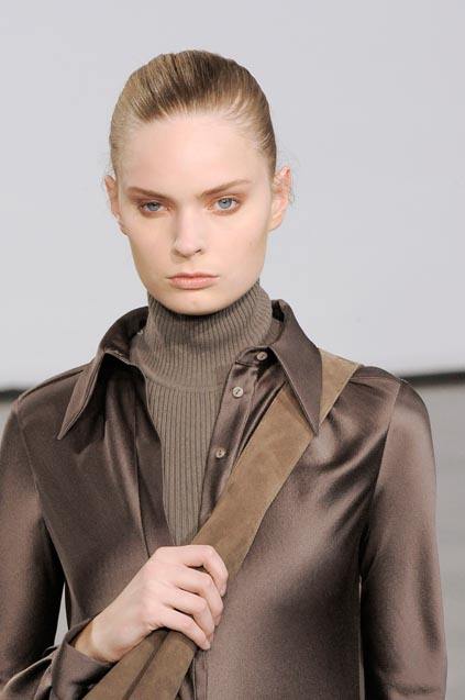 Halston 08ﶬDƬ