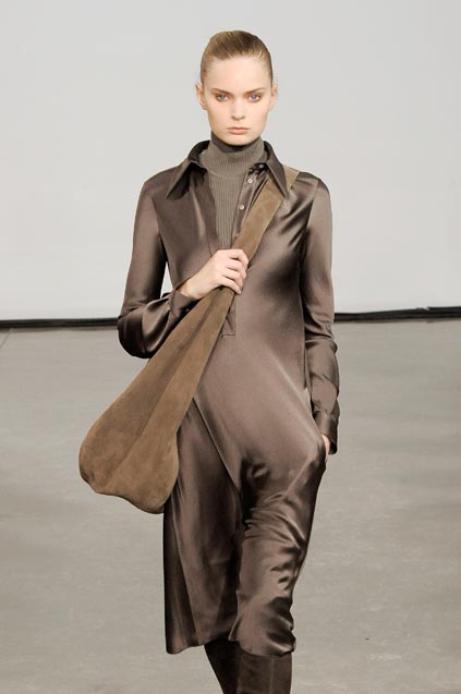 Halston 08ﶬDƬ