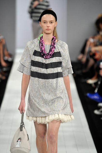 Marc by Marc Jacobs 09ĸDƬ