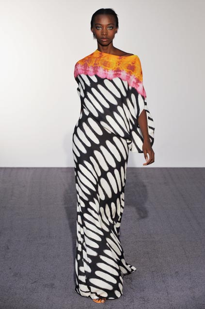 Halston 09ĸDƬ