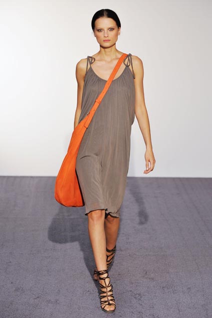 Halston 09ĸDƬ