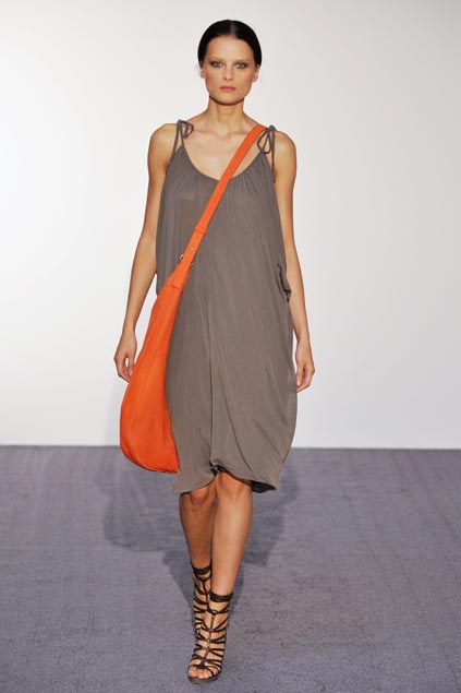 Halston 09ĸDƬ