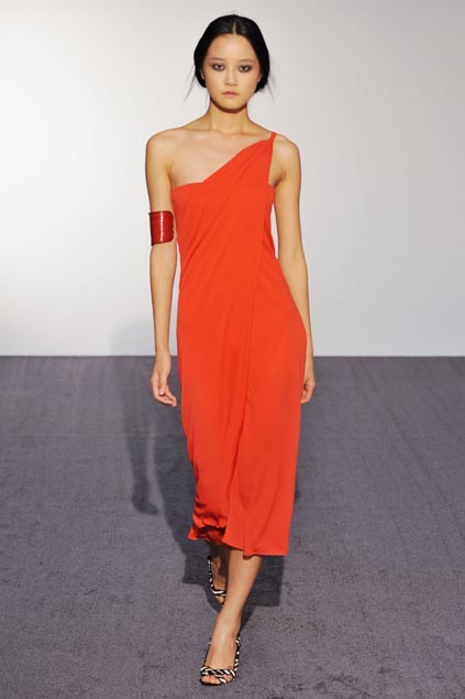 Halston 09ĸDƬ