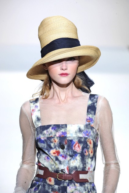 Nicole Farhi 09ĸDƬ